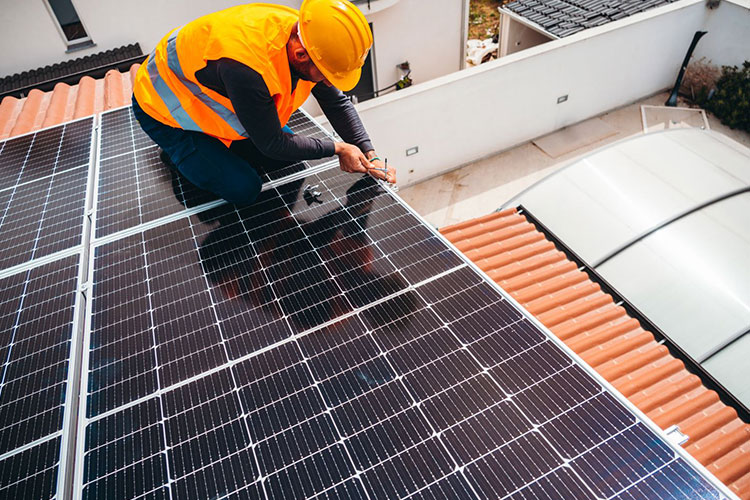 Residential Solar Leasing Services with Power Camel